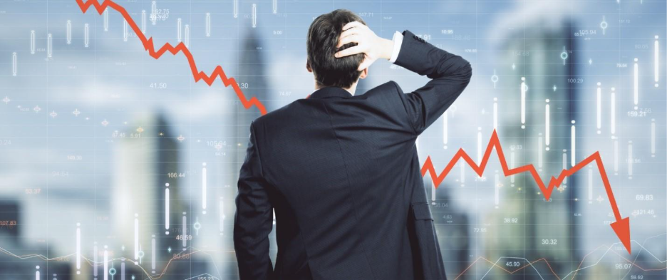 A person in a suit looking at a graph

AI-generated content may be incorrect.