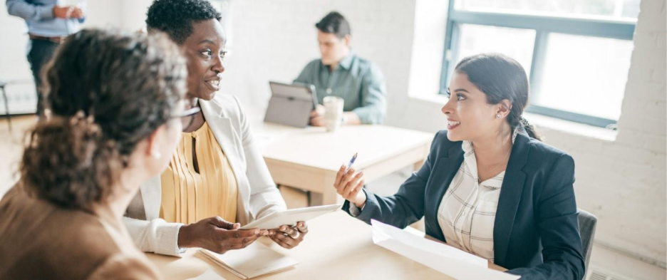 A person talking to another person
AI-generated content may be incorrect.